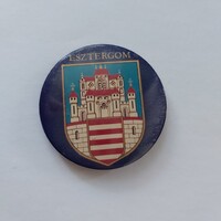 ESZTERGOM műanyag kitűző, jelvény