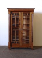 2A262 Antik kétajtós üveges Biedermeier könyvszekrény