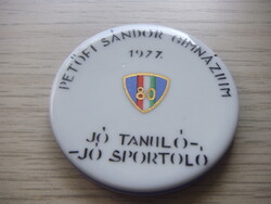 Petőfi Sándor Gimnázium 1977 Hollóházi Jelzett