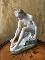 HERENDI PORCELÁN TÉRDEPLŐ AKT, NŐI AKT SZOBOR