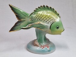 Drasche Kőbányai dúsan aranyozott kagylós talapzaton álló porcelán hal figura hibátlan 9 cm magas