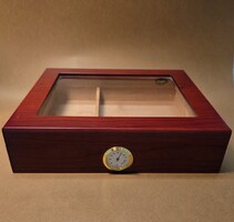 Angelo szivartartó humidor.