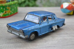 Óraműves Fiat 2300-as