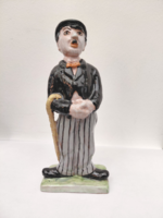Charlie Chaplin burleszk filmszínész kerámia figura szobor