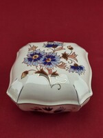 Zsolnay búzavirág mintás mázrepedt 10 x 10 cm-es bonbonier