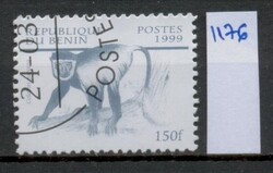 Benin 1999 - Emlősök / Majom (Colobus guereza) 150f bélyeg - Pecsételt
