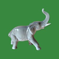 Alba Iulia porcelán elefánt figura – kézzel festett vintage porcelán szobor