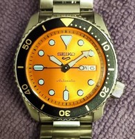 SEIKO automata, narancs sunbrust számlappal