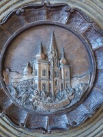 Régi, kézzel faragott fa fali dísztányér – Mariazell-i bazilika / kegytárgy