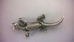 Ezüst krokodil medál-függelék mozgó tagokkal, 4,5 cm magyar, 925-ös