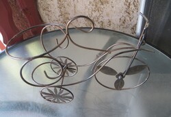 Régi retro fém tricikli bortartó palacktartó bronz színű vagy kisméretű virágtartó állvány