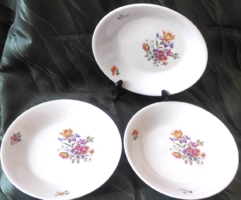 Vintage Kahla porcelán mélytányér szett (3 db) – Made in GDR, virágmintás
