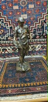 Émile Louis Picault (1833–1915) ("A tudomány vezeti az ipart"). bronz szobor. 50 cm magas.