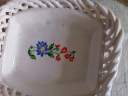Kerámia áttört mintás tányér