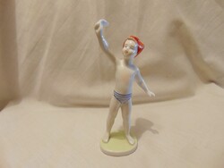 Aquincumi porcelán integető fiú