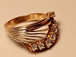 14 karátos arany gyűrű 5,4g. Átmérő 18mm (57-es)