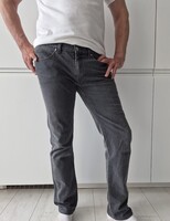 Hugo Boss szürke férfifarmer (L-es)