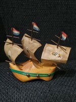 Retro holland fapapucs alakú vitorlás hajó makett / szuvenír