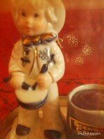 RÉGI DOBOS KISFIÚ GYERTYATARTÓVAL, GYERTYÁVAL  MÉRET:MAGASSÁG:14 CM, ALJA HOSSZA:10 CM NEM JELZETT