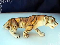 Royal Dux tigris