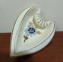 Zsolnay porcelán hamutál. Búzavirág mintás ,szìv alakú