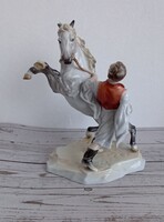 Herendi porcelán Lovát fékező csikós!