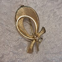 Aranyozott Cirkon  bross 3  cm-es