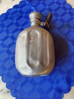 Katonai militari kulacs.