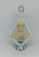 Zsolnay porcelán lány szőlővel Török János "RITKA"!