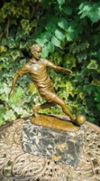 Elegáns Bronz Focista Szobor