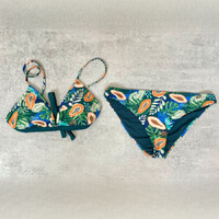 Sugarfree zöld színes mintás bikini S