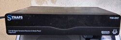 Retro Synaps THD-2857 típusú digitális földfelszíni vevőegység (set-top box).