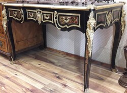 Boulle writing desk with the matching chair. Flawless, original pieces!