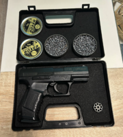 Szett: Walther CP99 CO2 4,5 mm légpisztoly dobozában + céltábla + állvány