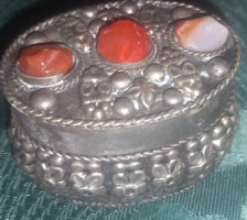 Ritka antik/vintage keleti ezust szelence karneol kövekkel 26gr