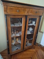 Bidermeier vitrinszekrény