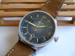 AVI-8 Flyboy Lafayette egy extrém ritka limitált kiadású automata óra amelyből csak 180 db készült
