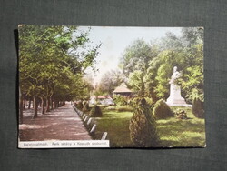 Képeslap,Balatonalmádi,park sétány a Kossuth szoborral,Özv. Pethe Viktorné kiadás,1913-