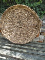 Règi , nèpi, vesszőből font gyümölcsaszaló kosàr