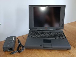 Apple Macintosh Powerbook 5300cs vintage laptop TÁP HALOTT.