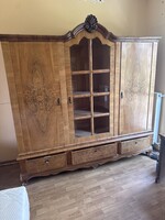 Art deco, intarziás vitrines szekrény