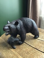 Antik fából faragott medve szobor