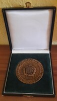 A Vállalat Kiváló Brigádja bronz emlékplakett