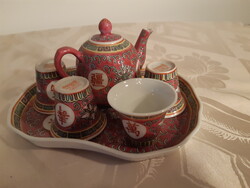 Kínai porcelán "Mun Shou" Jingdezhen-Famille Rose mini teás/pálinkás készlet