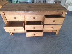 Multi-drawer dresser