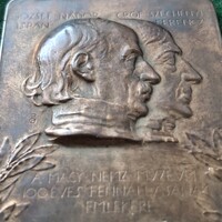 Beck Ö. Fülöp: A Magy. Nemz. Múzeum 100 éves fennálásának emlékére, 1802-1902, plakett