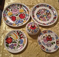 Kalocsai porcelán, kézzel festett, 130 db-os készlet
