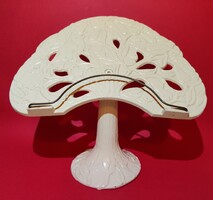 Art Nouveau Style Cast Iron Metal White Painted Book Holder, Suitable for Kitchen Cookbooks