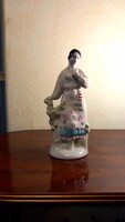 Retro Polonne (szovjet) porcelán figura – Ukrán népviseletes lány