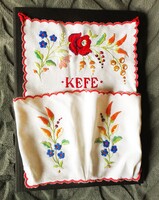Kézzel hímzett ruhakefe tartó (régi, virágmintás)